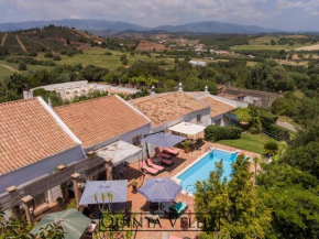 All houses are located in a finely restored Quinta